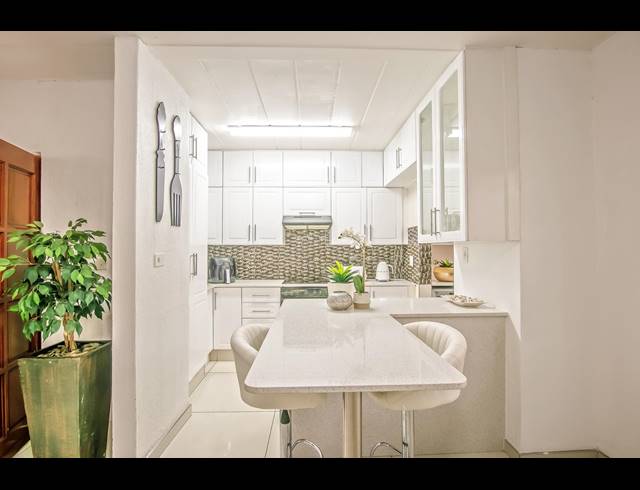 4 BEDROOM HOUSE TO LET IN RANDPARK RIDGE